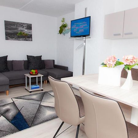 T&K Apartments Near Messe Fair Trade Duesseldorf Und Airport 3A ดุยส์บูร์ก ภายนอก รูปภาพ