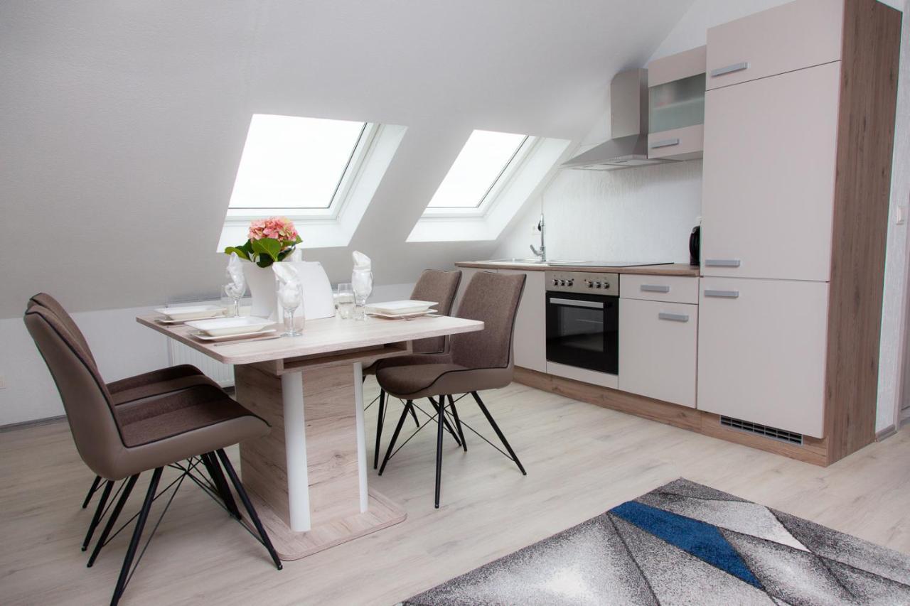 T&K Apartments Near Messe Fair Trade Duesseldorf Und Airport 3A ดุยส์บูร์ก ภายนอก รูปภาพ