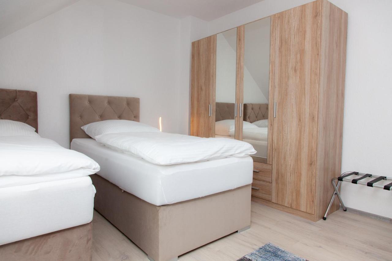 T&K Apartments Near Messe Fair Trade Duesseldorf Und Airport 3A ดุยส์บูร์ก ภายนอก รูปภาพ